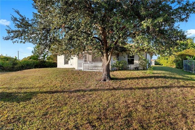 2805 66th ST W, Lehigh Acres, FL 33971