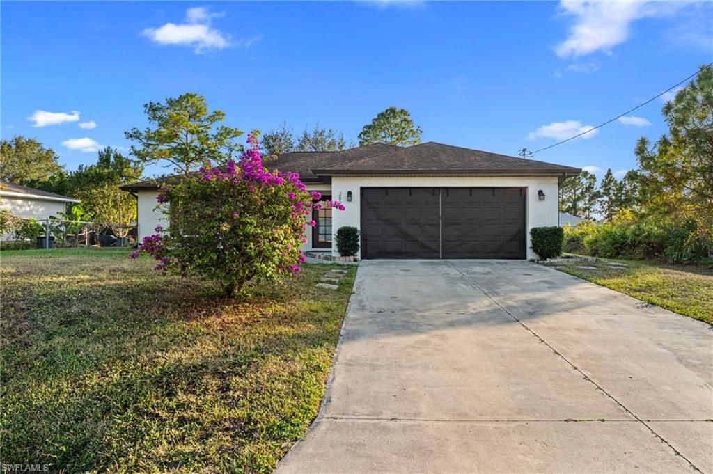 2805 66th ST W, Lehigh Acres, FL 33971