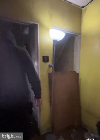 1218 W FIRTH ST, Philadelphia, PA 19133