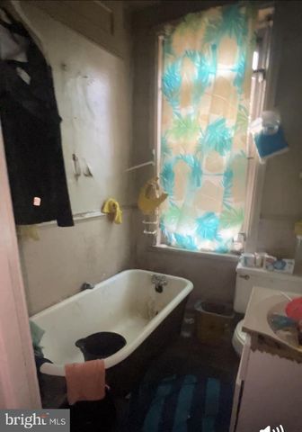 1218 W FIRTH ST, Philadelphia, PA 19133