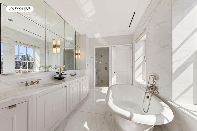 18 GRAMERCY Park S PH17, New York City, NY 10003