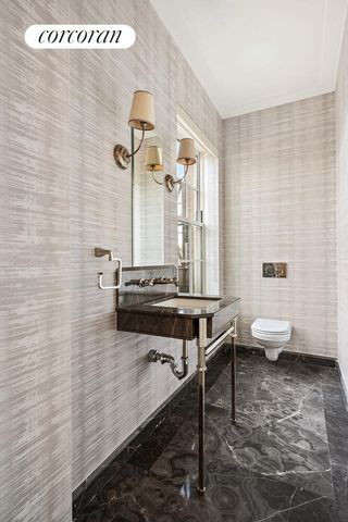 18 GRAMERCY Park S PH17, New York City, NY 10003