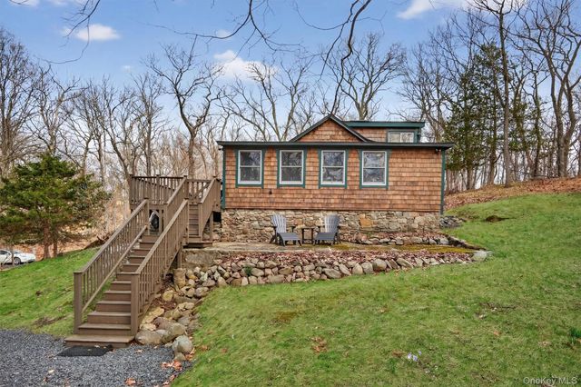 58 Oxford Springs Road, Chester, NY 10918
