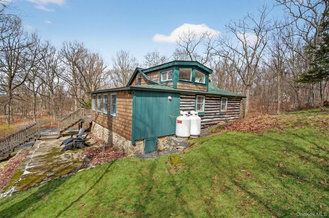 58 Oxford Springs Road, Chester, NY 10918