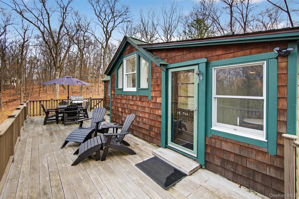 58 Oxford Springs Road, Chester, NY 10918