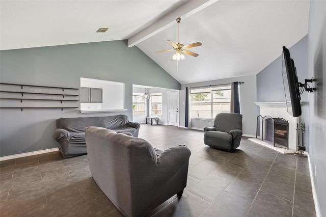 10819 Cayman Mist Drive, Houston, TX 77075