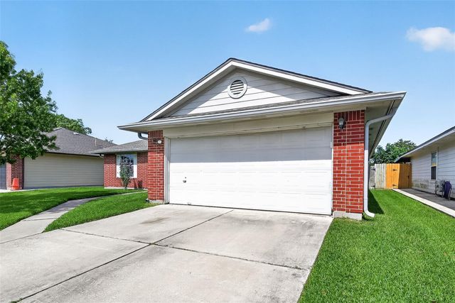 10819 Cayman Mist Drive, Houston, TX 77075