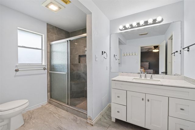 10819 Cayman Mist Drive, Houston, TX 77075
