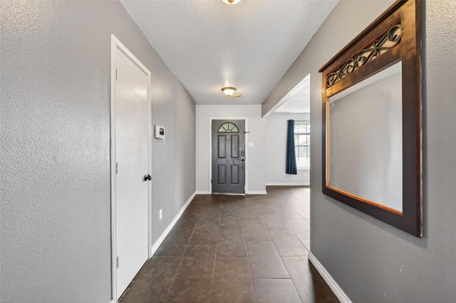 10819 Cayman Mist Drive, Houston, TX 77075