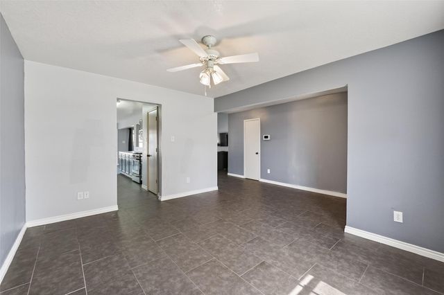 10819 Cayman Mist Drive, Houston, TX 77075