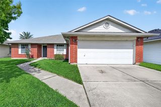 10819 Cayman Mist Drive, Houston, TX 77075