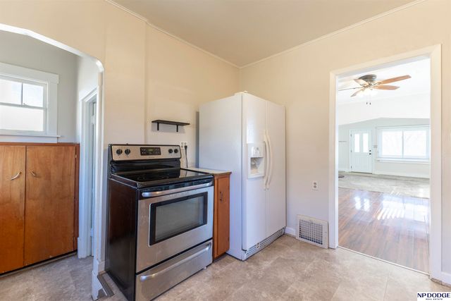 6806 N 30th Street, Omaha, NE 68112