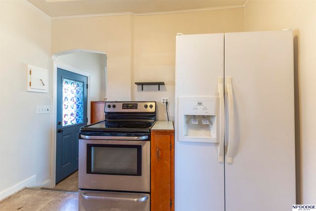 6806 N 30th Street, Omaha, NE 68112