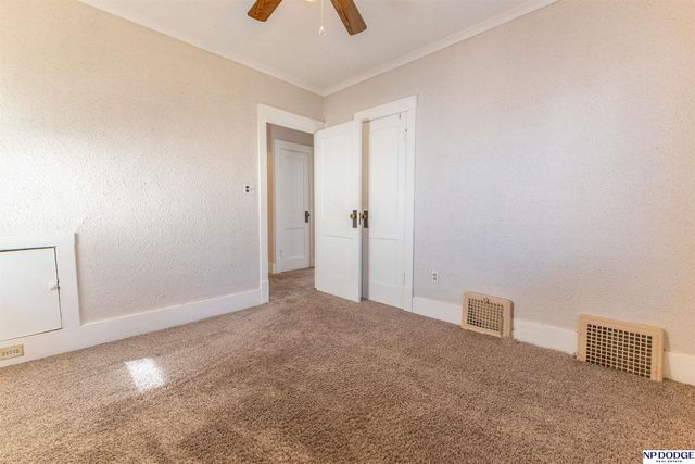 6806 N 30th Street, Omaha, NE 68112