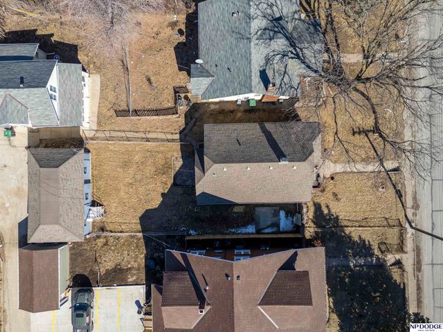 6806 N 30th Street, Omaha, NE 68112