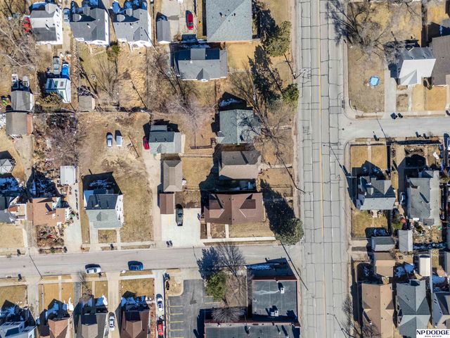 6806 N 30th Street, Omaha, NE 68112