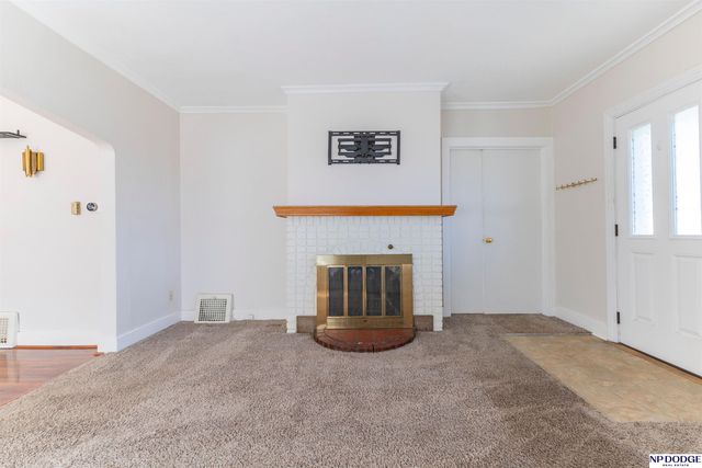 6806 N 30th Street, Omaha, NE 68112