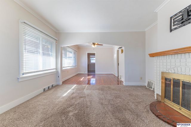 6806 N 30th Street, Omaha, NE 68112