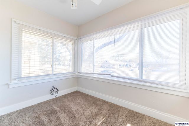 6806 N 30th Street, Omaha, NE 68112