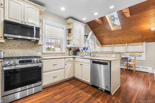 1 Spencer Court, Hartsdale, NY 10530