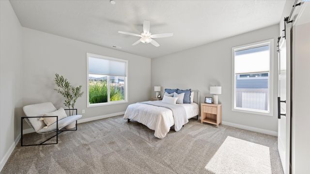 2548 Clark Ridge Dr, Richland, WA 99352