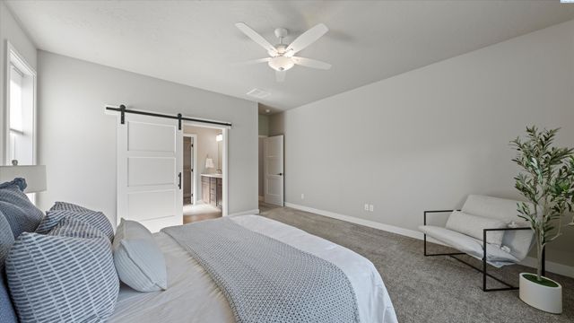 2548 Clark Ridge Dr, Richland, WA 99352