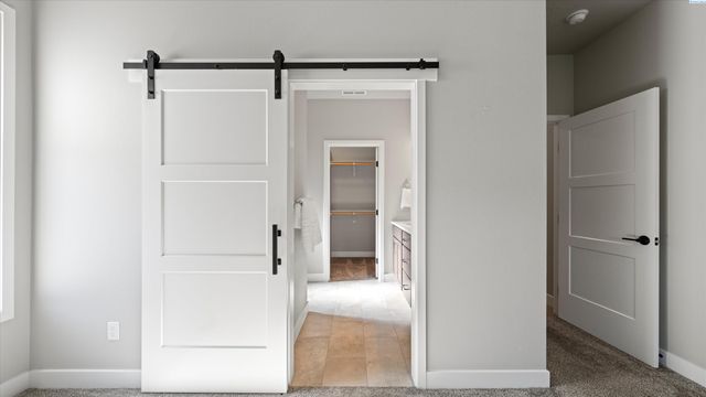 2548 Clark Ridge Dr, Richland, WA 99352