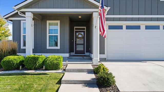 2548 Clark Ridge Dr, Richland, WA 99352