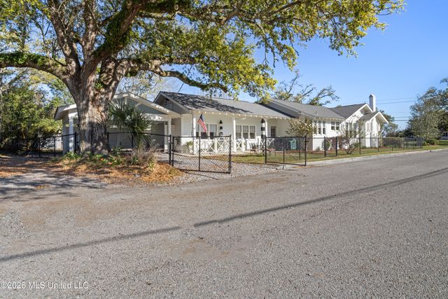 1340 2nd Street, Gulfport, MS 39501