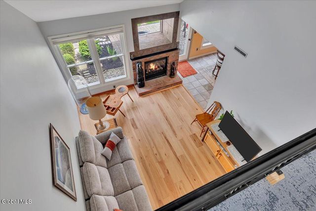 25 Grant Hill Court, Clifton Park, NY 12065