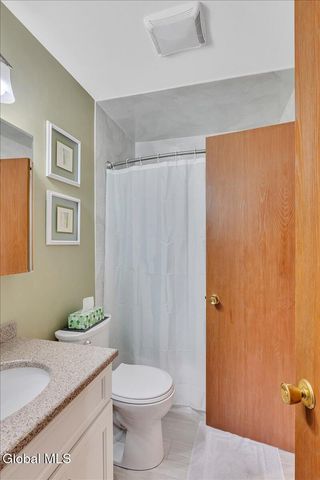 25 Grant Hill Court, Clifton Park, NY 12065