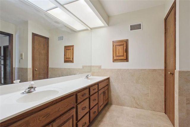 4225 Scott Road, Kansas City, MO 64137