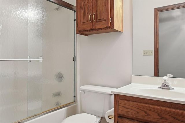 4225 Scott Road, Kansas City, MO 64137