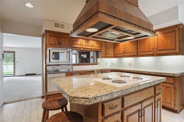 4225 Scott Road, Kansas City, MO 64137