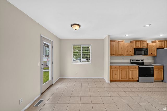 4877 W QUARTZ VALLEY CIR, Riverton, UT 84096