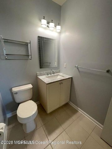 610 Sophee Lane, Lakewood, NJ 08701