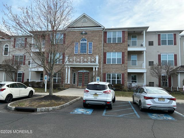 610 Sophee Lane, Lakewood, NJ 08701