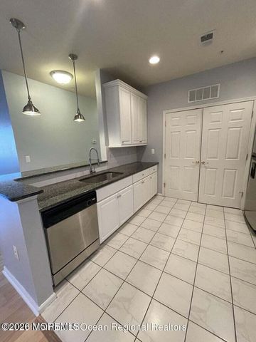 610 Sophee Lane, Lakewood, NJ 08701