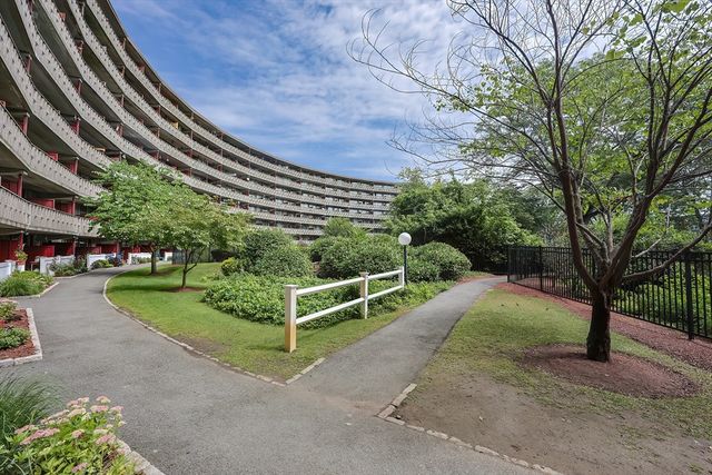 200 Swanton St 538, Winchester, MA 01890