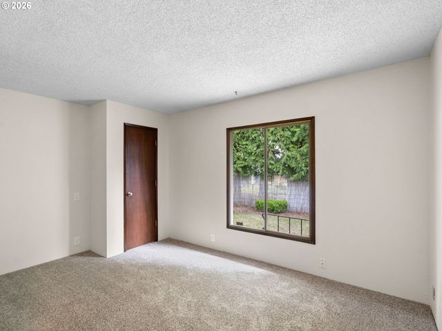 2610 Ne 107TH Ave, Portland, OR 97220