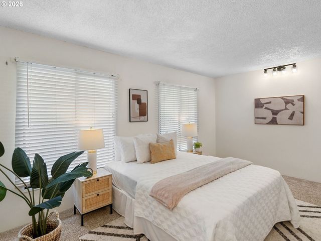 2610 Ne 107TH Ave, Portland, OR 97220