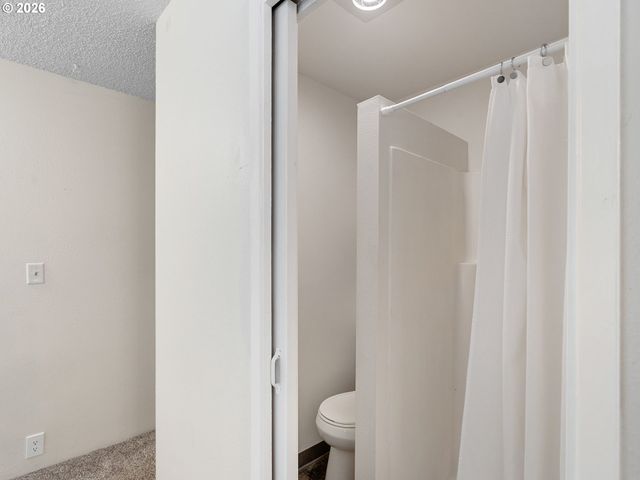 2610 Ne 107TH Ave, Portland, OR 97220