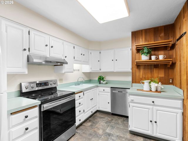 2610 Ne 107TH Ave, Portland, OR 97220
