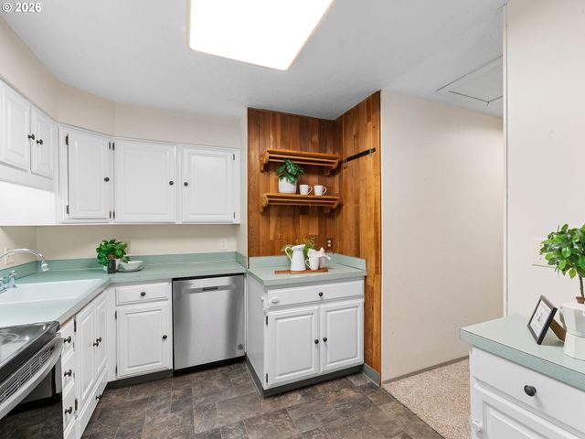 2610 Ne 107TH Ave, Portland, OR 97220