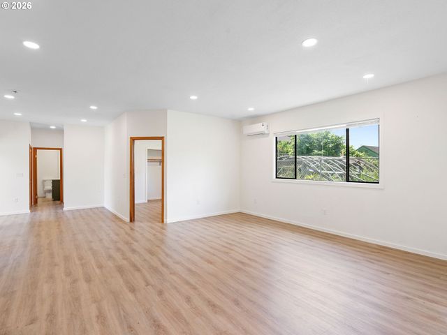 2610 Ne 107TH Ave, Portland, OR 97220