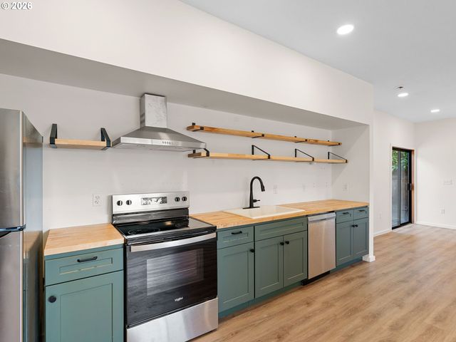 2610 Ne 107TH Ave, Portland, OR 97220