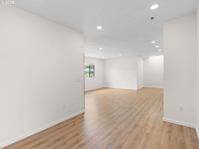 2610 Ne 107TH Ave, Portland, OR 97220