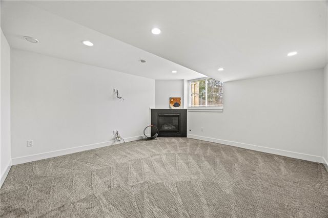 65 North Avenue, Greece, NY 14626