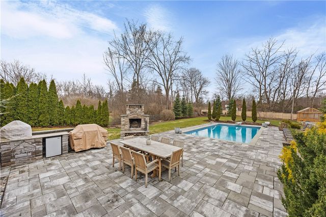 65 North Avenue, Greece, NY 14626