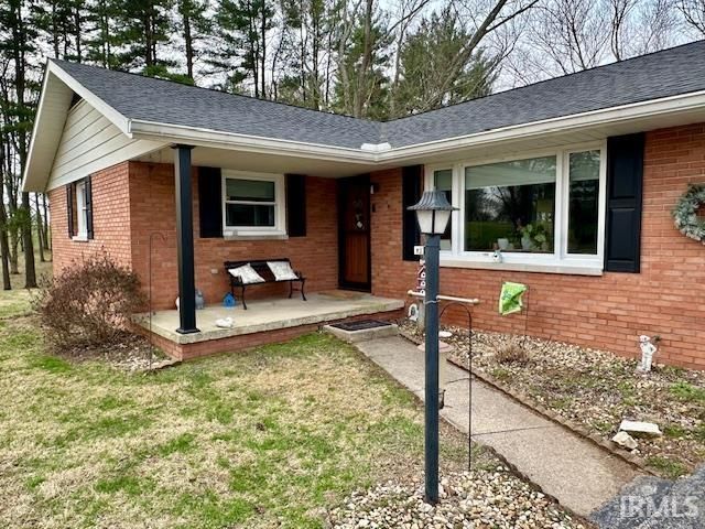 4215 Old State Road 37N, Bedford, IN 47421